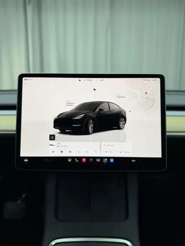 Tesla Model Y 2022 - 32000 EUR, 143000 km - AUTO.MOTO.pt - 143000km - foto 11 de 25