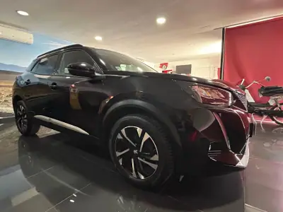 Peugeot 2008 2020 - 16950 EUR, 133350 km - AUTO.MOTO.pt - 133350km - foto 7 de 21