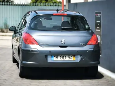 Peugeot 308 2008 - 5950 EUR, 103000 km - AUTO.MOTO.pt - 103000km - foto 3 de 3