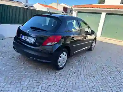 Peugeot 207 2010 - 5450 EUR, 162760 km - 162760km - foto 4 de 13
