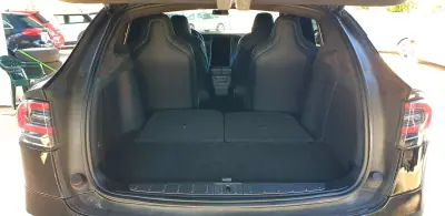 Tesla Model X 2019 - 59990 EUR, 179000 km - AUTO.MOTO.pt - 179000km - foto 22 de 61