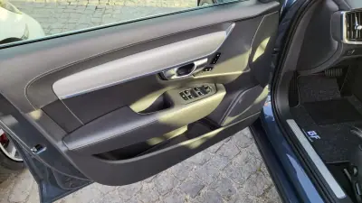 Volvo S90 2017 - 16900 EUR, 292100 km - 292100km - foto 27 de 44