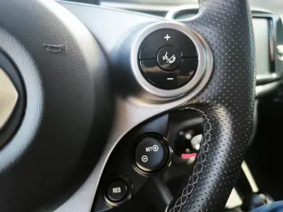 Smart ForTwo Coupé 2021 - 9950 EUR, 102000 km - AUTO.MOTO.pt - 102000km - foto 24 de 32