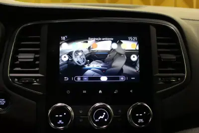 Renault Mégane Sport Tourer 2022 - 15900 EUR, 141000 km - AUTO.MOTO.pt - 141000km - foto 25 de 30