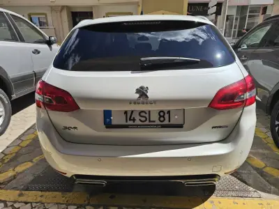 Peugeot 308 SW 2017 - 14500 EUR, 108350 km - AUTO.MOTO.pt - 108350km - foto 20 de 21