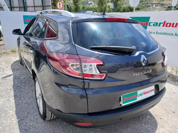 Renault Mégane Sport Tourer 2010 - 6850 EUR, 158137 km - AUTO.MOTO.pt - 158137km - foto 9 de 24