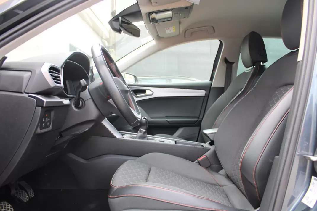 SEAT Leon 2021 - 15990 EUR, 192000 km - AUTO.MOTO.pt - 192000km - foto 20 de 32