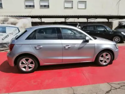 Audi A1 2016 - 12500 EUR, 191278 km - AUTO.MOTO.pt - 191278km - foto 5 de 31