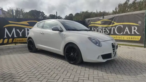 Alfa Romeo MiTo 2010 - 9900 EUR, 136403 km - AUTO.MOTO.pt - 136403km - foto 3 de 9
