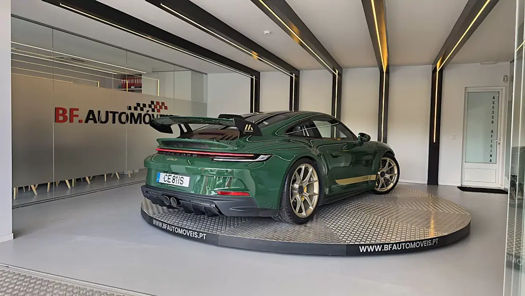 Porsche 992 2021 - 235000 EUR, 15666 km - AUTO.MOTO.pt - 15666km - foto 18 de 61