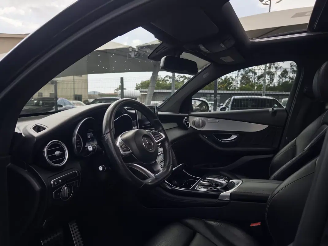 Mercedes-Benz GLC 220 2016 - 37990 EUR, 180000 km - AUTO.MOTO.pt - 180000km - foto 19 de 45