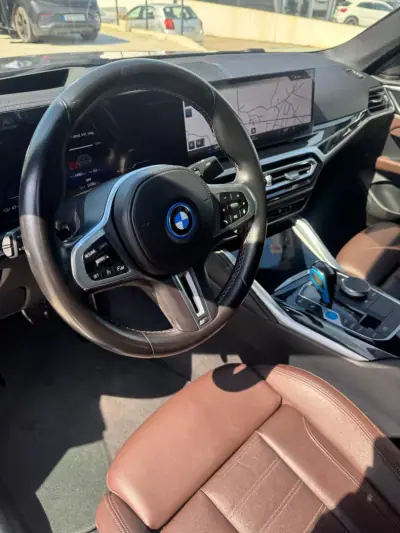 BMW i4 2022 - 53505 EUR, 54000 km - AUTO.MOTO.pt - 54000km - foto 12 de 25