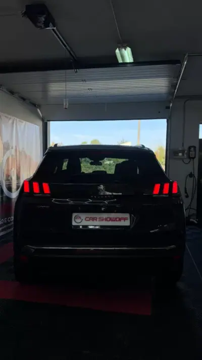 Peugeot 3008 2018 - 18900 EUR, 115000 km - AUTO.MOTO.pt - 115000km - foto 24 de 46
