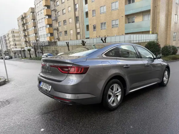 Renault Talisman 2018 - 10950 EUR, 197000 km - AUTO.MOTO.pt - 197000km - foto 6 de 14