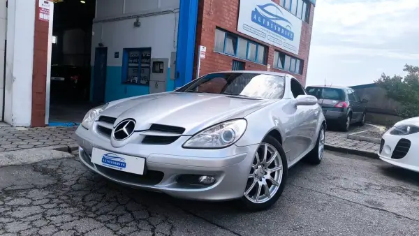 Mercedes-Benz SLK 200 2005 - 12800 EUR, 175000 km - AUTO.MOTO.pt - 175000km - foto 10 de 19