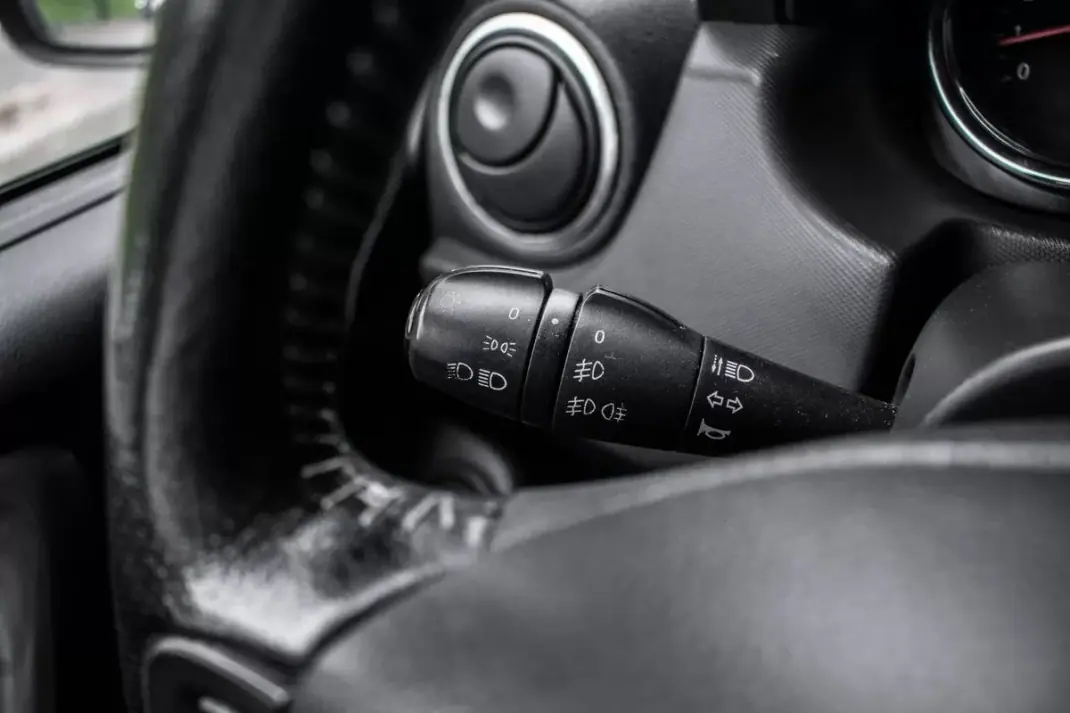 Dacia Duster 2014 - 10490 EUR, 134765 km - AUTO.MOTO.pt - 134765km - foto 13 de 36