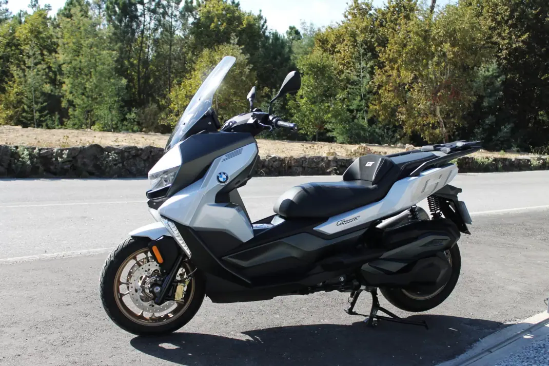 BMW C 440 GT 2025 - 9250 EUR, 2300 km - AUTO.MOTO.pt - 2300km - foto 13 de 28