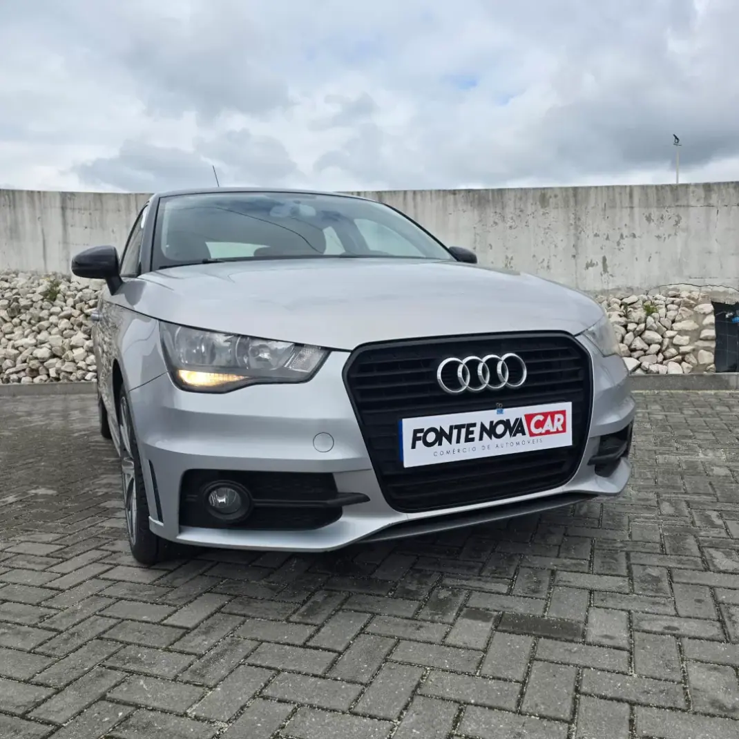 Audi A1 Sportback 2014 - 13750 EUR, 148778 km - AUTO.MOTO.pt - 148778km - foto 8 de 18
