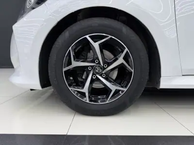 Toyota Yaris 2021 - 15950 EUR, 131306 km - AUTO.MOTO.pt - 131306km - foto 18 de 40