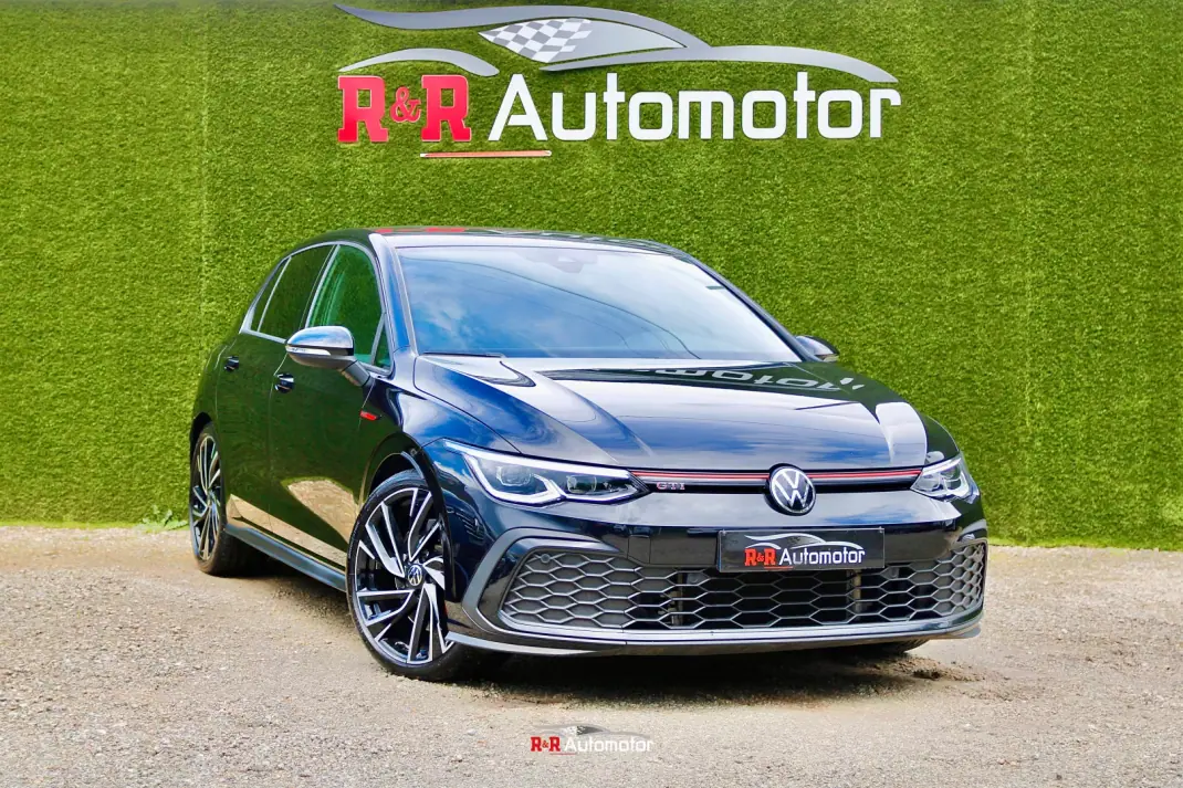 Volkswagen Golf 2021 - 34250 EUR, 54000 km - AUTO.MOTO.pt - 54000km - foto 1 de 46