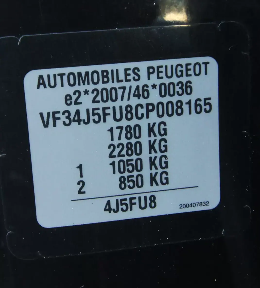 Peugeot RCZ 2012 - 12990 EUR, 189000 km - AUTO.MOTO.pt - 189000km - foto 25 de 25