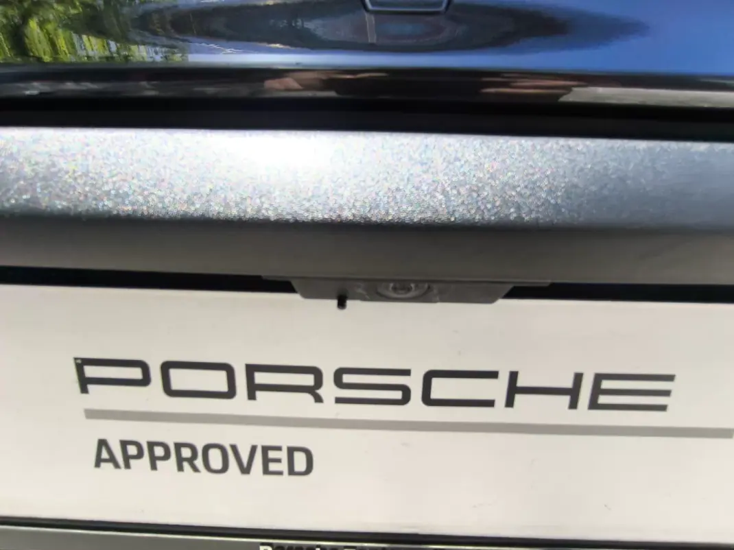 Porsche Taycan Sport Turismo 2024 - 92500 EUR, 36000 km - 36000km - foto 23 de 25