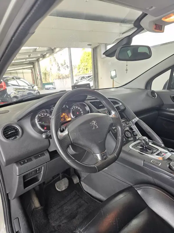 Peugeot 3008 2013 - 10990 EUR, 238991 km - AUTO.MOTO.pt - 238991km - foto 13 de 26