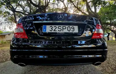 Mercedes-Benz C 230 2009 - 14990 EUR, 214000 km - AUTO.MOTO.pt - 214000km - foto 12 de 26