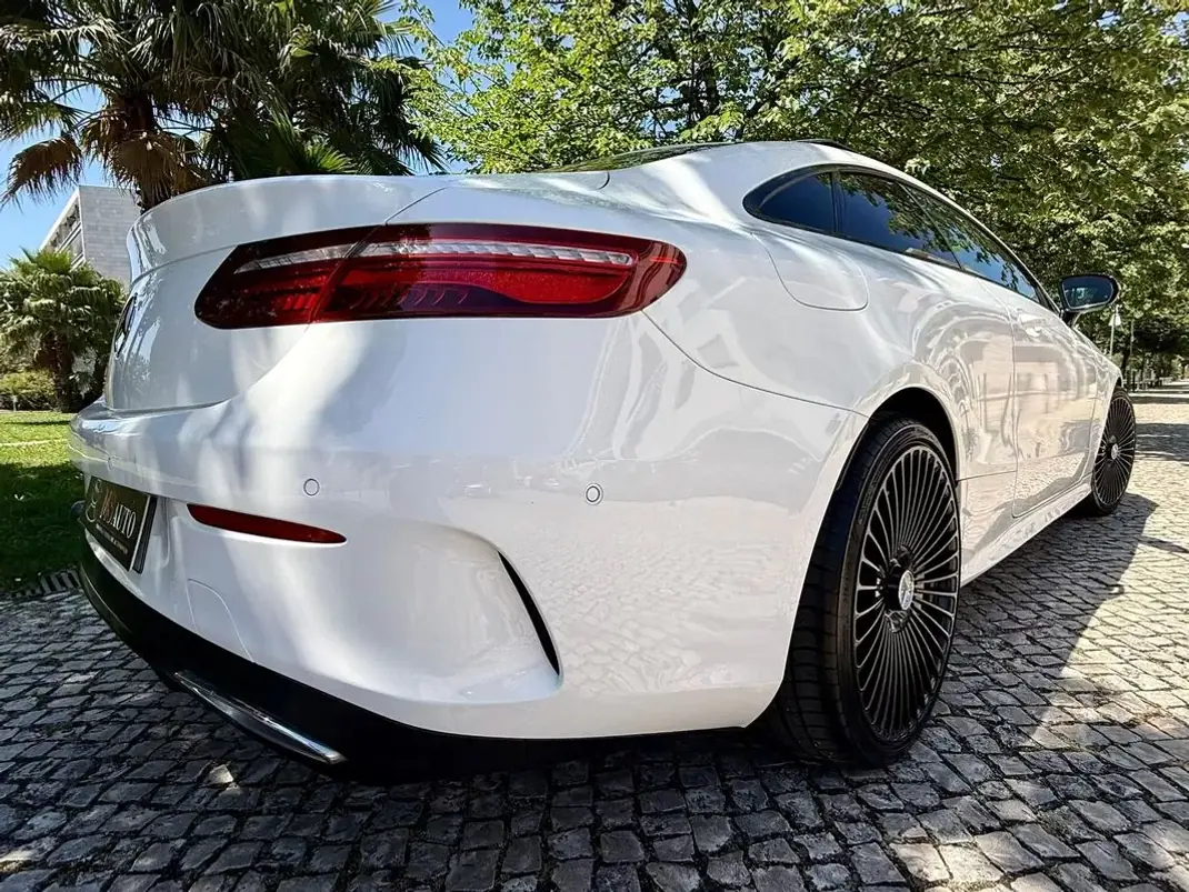 Mercedes-Benz E 220 2017 - 29890 EUR, 193800 km - AUTO.MOTO.pt - 193800km - foto 26 de 41
