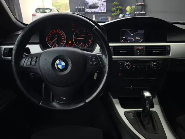 BMW 320 2011 - 14950 EUR, 269065 km - AUTO.MOTO.pt - 269065km - foto 23 de 41