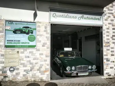 Jaguar XJ6 1976 - 24950 EUR, 47777 km - AUTO.MOTO.pt - 47777km - foto 23 de 60