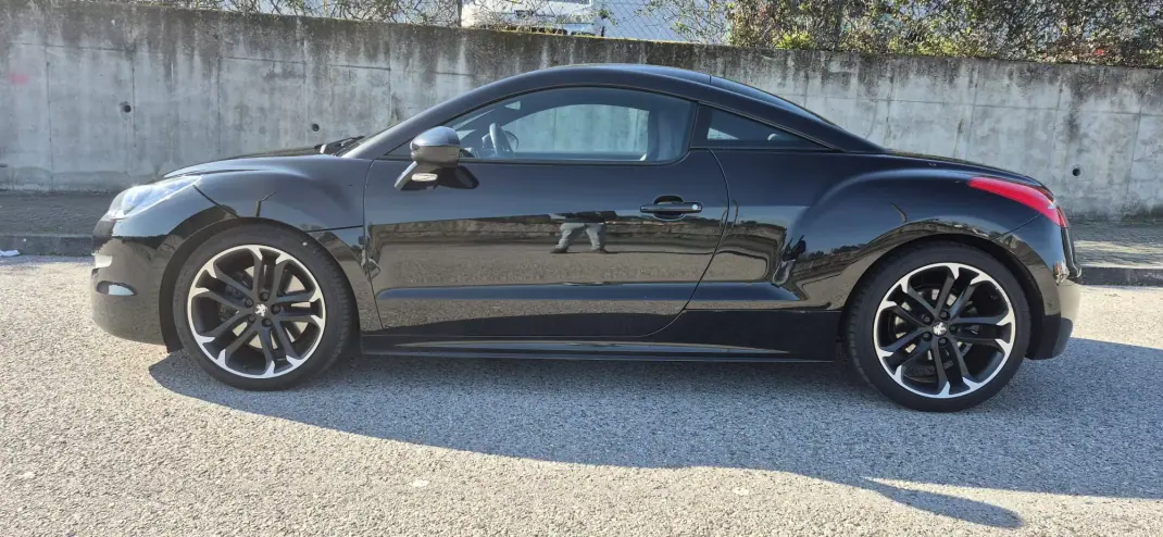 Peugeot RCZ 2014 - 15750 EUR, 213000 km - AUTO.MOTO.pt - 213000km - foto 5 de 31