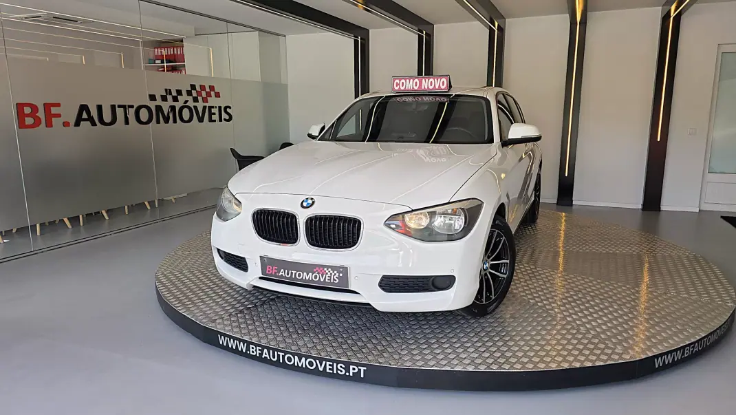 BMW 114 2013 - 9500 EUR, 212463 km - AUTO.MOTO.pt - 212463km - foto 1 de 45