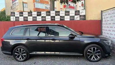 Volkswagen Passat Variant 2020 - 18500 EUR, 175000 km - AUTO.MOTO.pt - 175000km - foto 7 de 12
