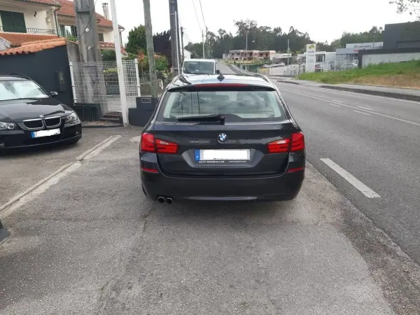 BMW 520 2012 - 13400 EUR, 206550 km - AUTO.MOTO.pt - 206550km - foto 8 de 28
