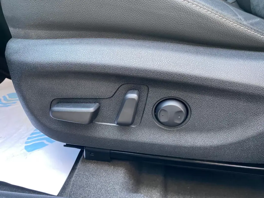 Kia Niro 2019 - 17250 EUR, 15900 km - AUTO.MOTO.pt - 15900km - foto 15 de 17