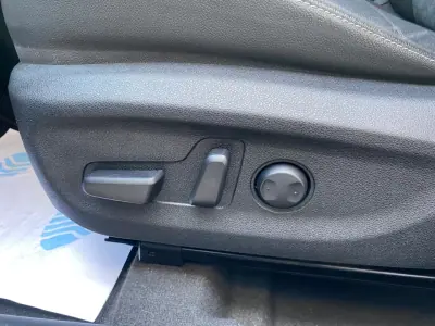 Kia Niro 2019 - 17250 EUR, 15900 km - AUTO.MOTO.pt - 15900km - foto 15 de 17