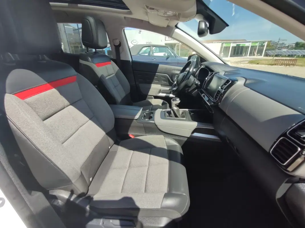 Citroën C5 Aircross 2019 - 15490 EUR, 147000 km - 147000km - foto 19 de 27