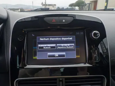 Renault Clio 2019 - 10990 EUR, 128000 km - AUTO.MOTO.pt - 128000km - foto 30 de 43