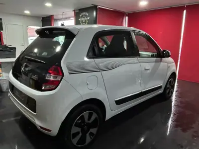 Renault Twingo 2018 - 10500 EUR, 113670 km - AUTO.MOTO.pt - 113670km - foto 7 de 18
