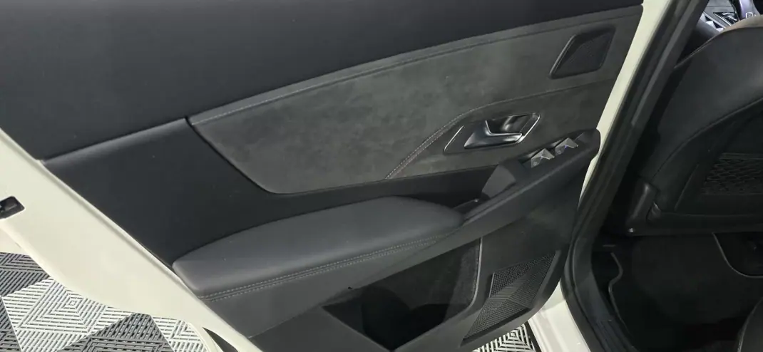 DS DS7 Crossback 2019 - 20990 EUR, 170000 km - AUTO.MOTO.pt - 170000km - foto 36 de 59