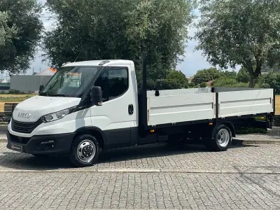Iveco Daily 2022 - 33450 EUR, 154000 km - AUTO.MOTO.pt - 154000km - foto 15 de 37