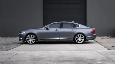 Volvo S90 2016 - 24750 EUR, 266000 km - AUTO.MOTO.pt - 266000km - foto 3 de 50