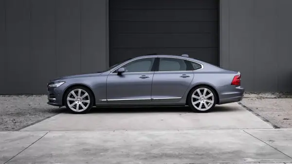 Volvo S90 2016 - 24750 EUR, 266000 km - AUTO.MOTO.pt - 266000km - foto 3 de 50