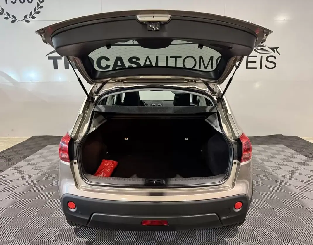 Nissan Qashqai 2009 - 8990 EUR, 201855 km - 201855km - foto 29 de 31