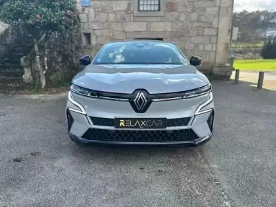 Renault Mégane E-Tech 2022 - 24999 EUR, 101000 km - AUTO.MOTO.pt - 101000km - foto 3 de 35