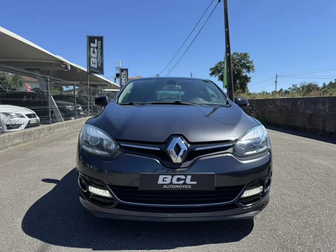Renault Mégane Coupe 2014 - 11990 EUR, 231000 km - 231000km - foto 2 de 37