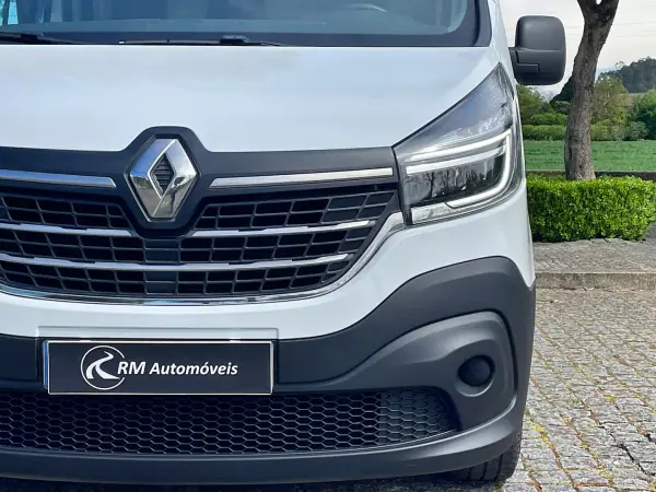 Renault Trafic 2020 - 17450 EUR, 131000 km - AUTO.MOTO.pt - 131000km - foto 12 de 35