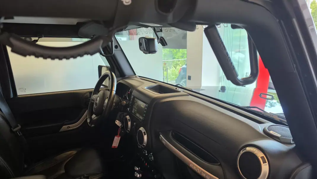 Jeep Wrangler Unlimited 2018 - 49500 EUR, 104894 km - AUTO.MOTO.pt - 104894km - foto 56 de 63