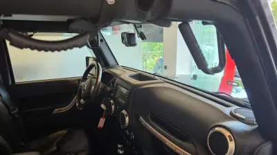 Jeep Wrangler Unlimited 2018 - 49500 EUR, 104894 km - AUTO.MOTO.pt - 104894km - foto 56 de 63
